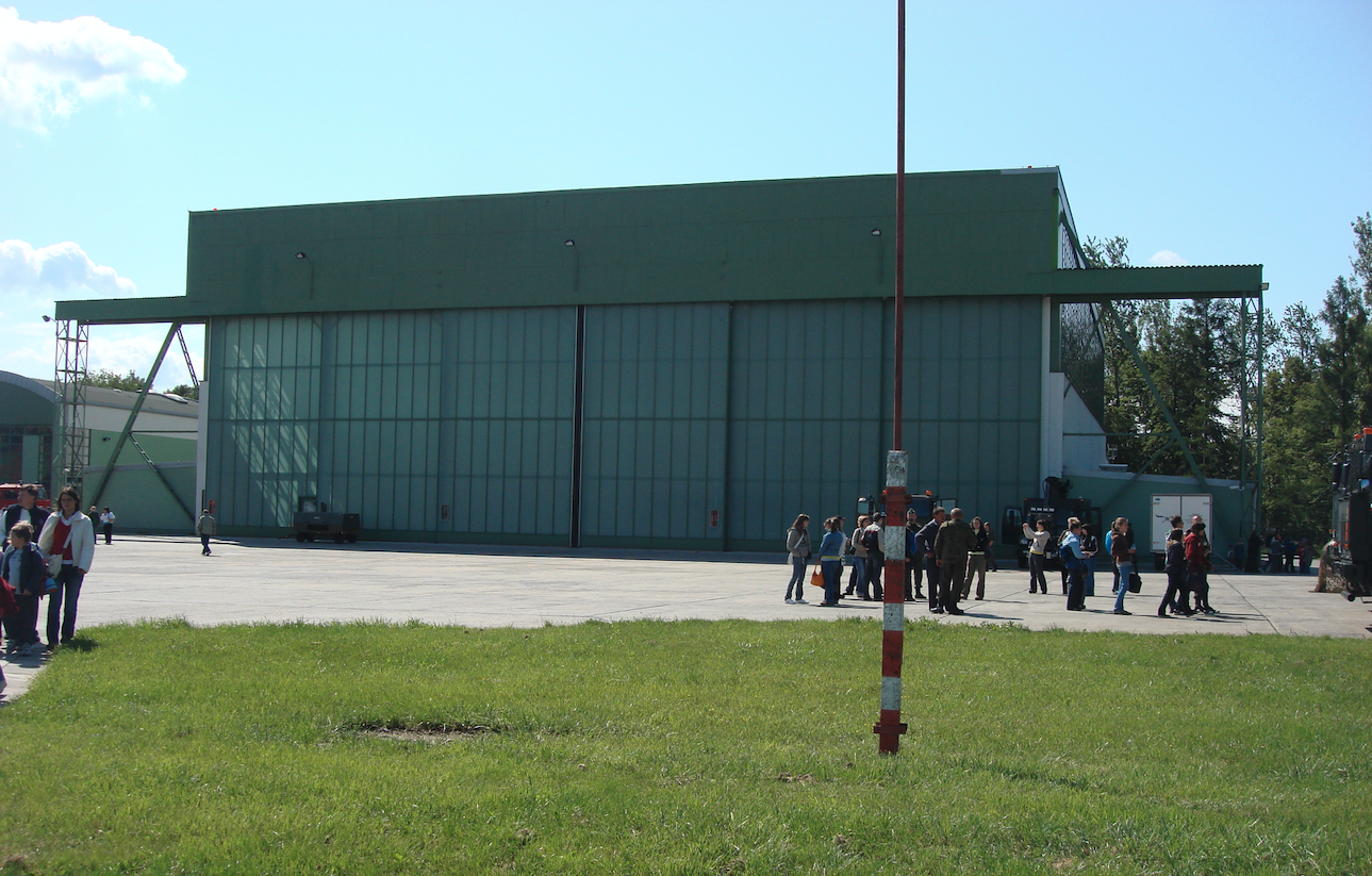 Hangar at Balice Airport. 2009. Photo by Karol Placha Hetman