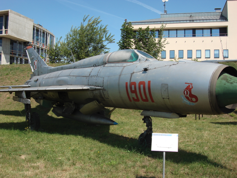 MiG-21 PF nb 1901. 2007. Photo by Karol Placha Hetman