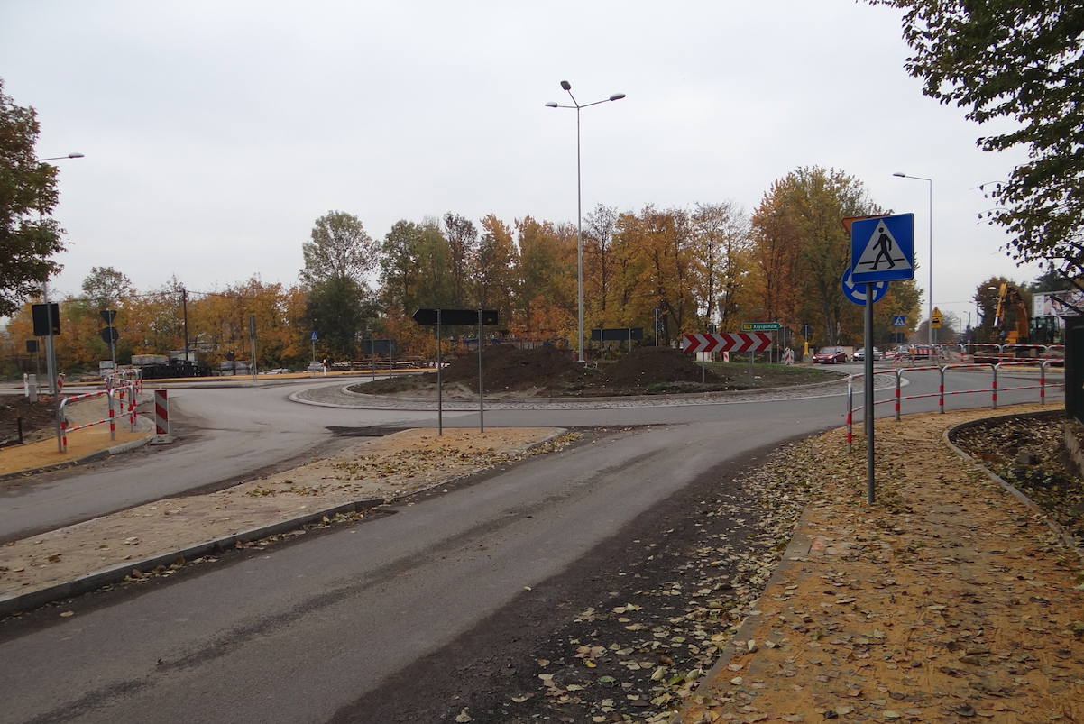 The same intersection converted into a roundabout. 2015 year. Photo by Karol Placha Hetman