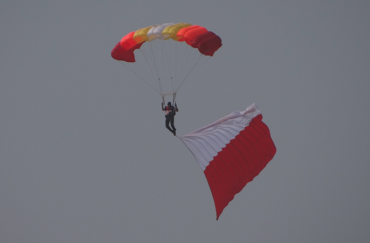 Skoczek spadochronowy. Rzeszów 2019 rok. Zdjęcie Karol Placha Hetman