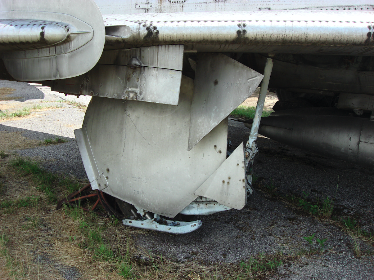 The design of the Su-7 BKŁ chassis. 2008 year. Photo by Karol Placha Hetman