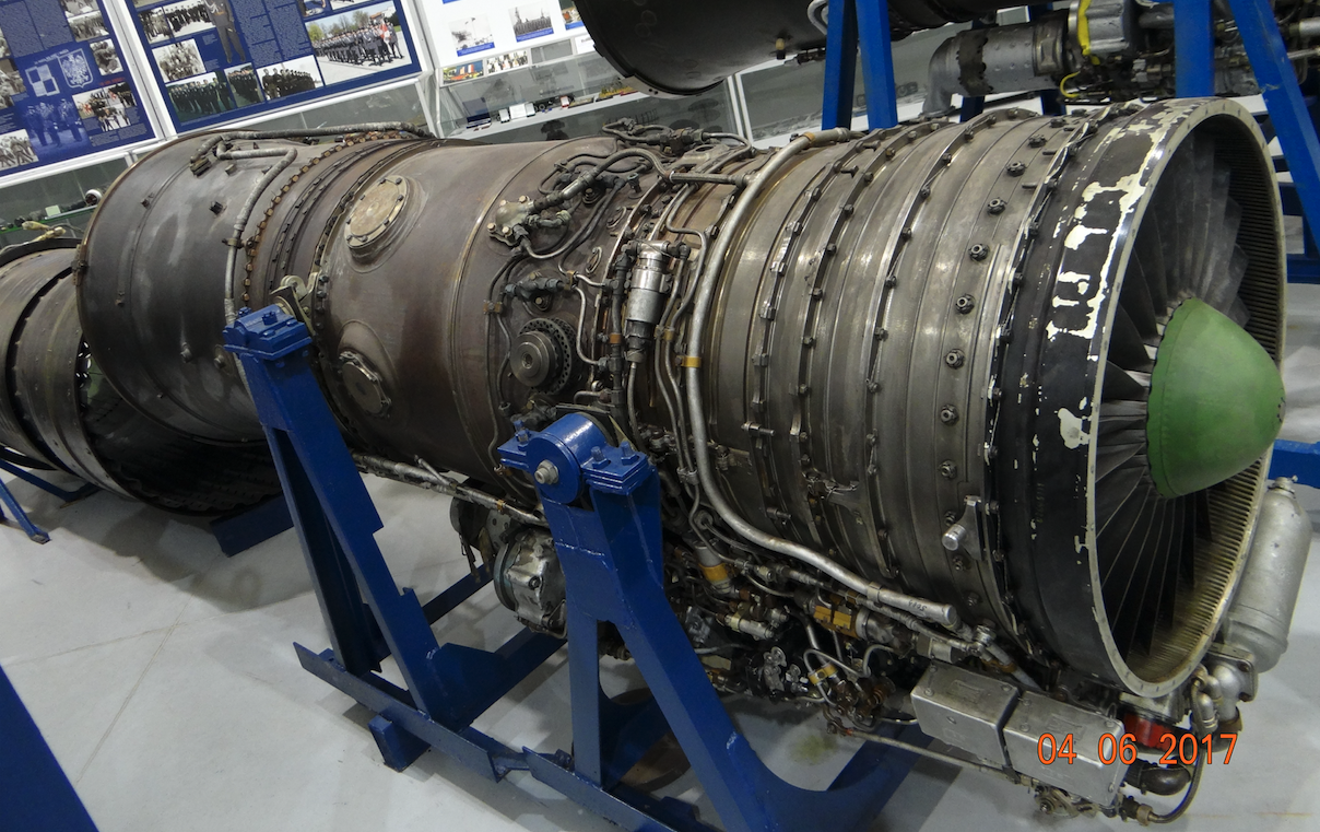 R 13 turbojet engine Polot