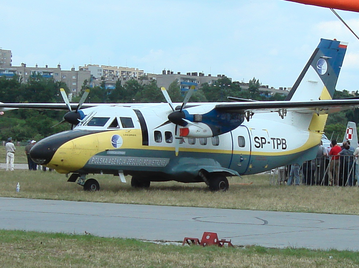 Turbolet L-410, SP-TPB, Polska Agencja Żeglugi Powietrznej. 2007 rok. Zdjęcie Karol Placha Hetman