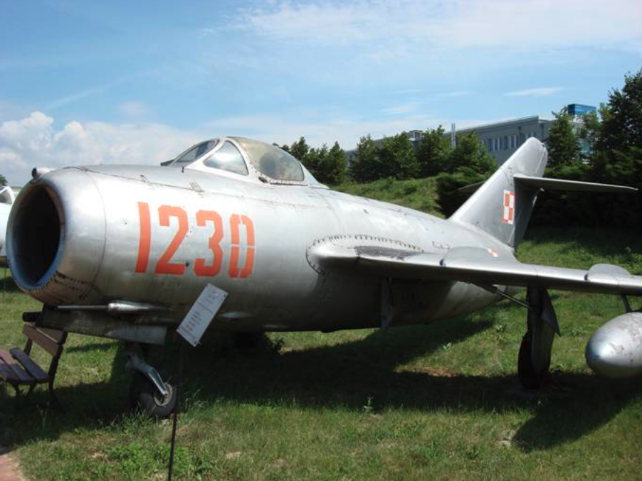 Lim-2 nb 1230 Muzeum Lotnictwa Polskiego Czyżyny 2007 rok. Zdjęcie Karol Placha Hetman