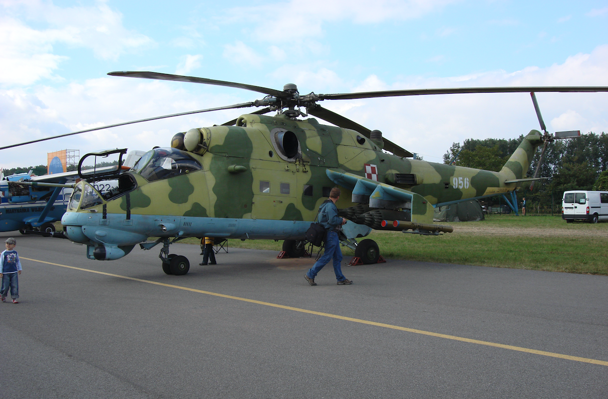 Mil Mi-24 Nb 956. 2007 rok. Zdjęcie Karol Placha Hetman