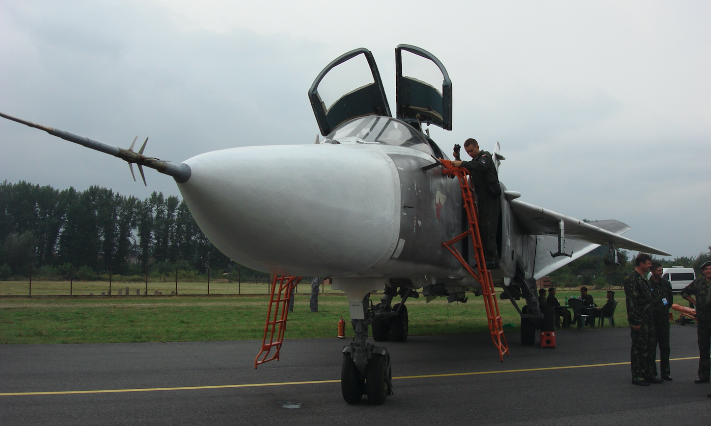 Samolot uderzenia jądrowego Suchoj Su-24. 2009 rok. Zdjęcie Karol Placha Hetman