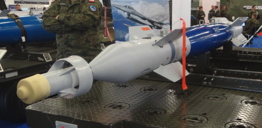 Bomba kierowana GBU-12 Paveway II kierowana laserowo. 2014 rok. Zdjęcie Karol Placha Hetman