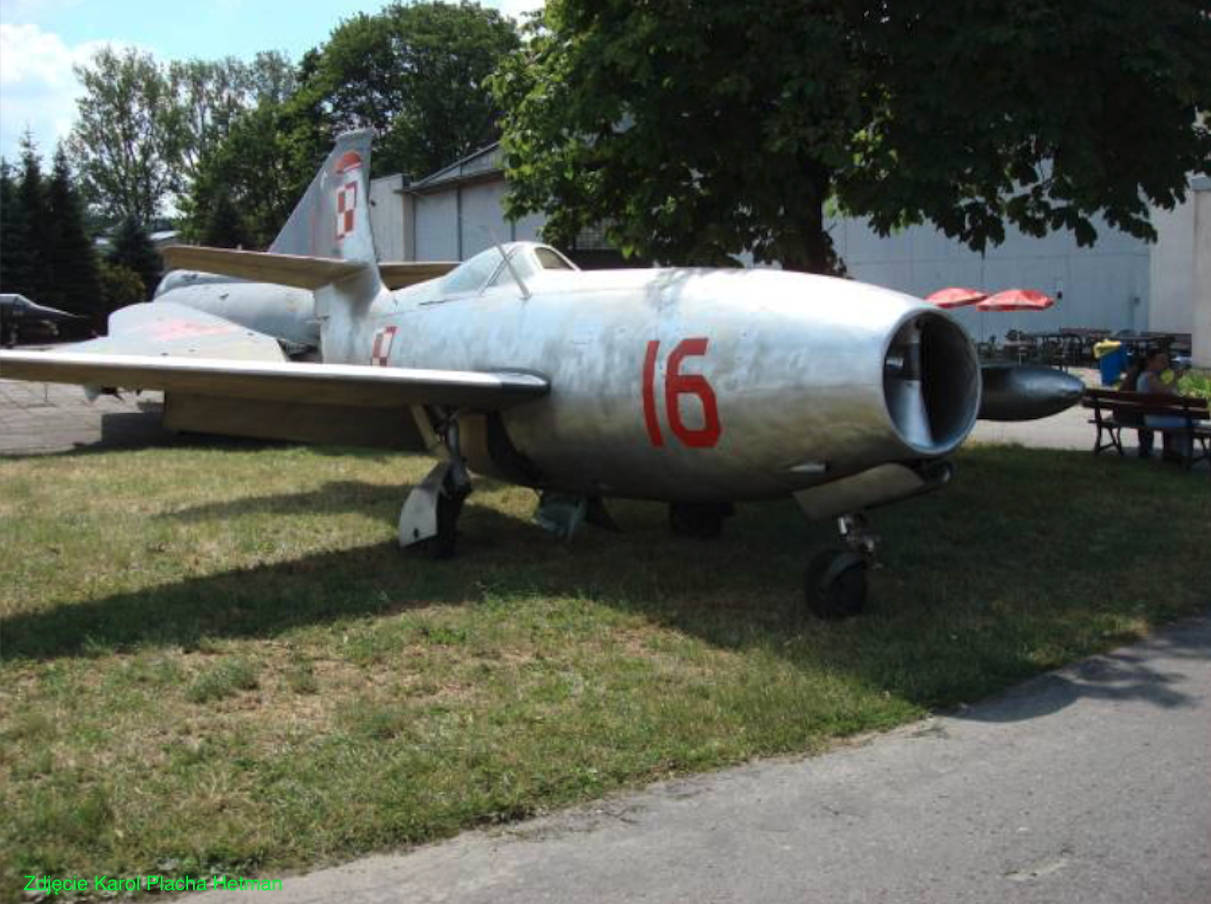 Yak-23 nb 16. 2007. Photo by Karol Placha Hetman