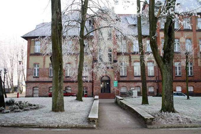 School in Karolewo near Kętrzyn. Including the head office. Photo from the school archive.