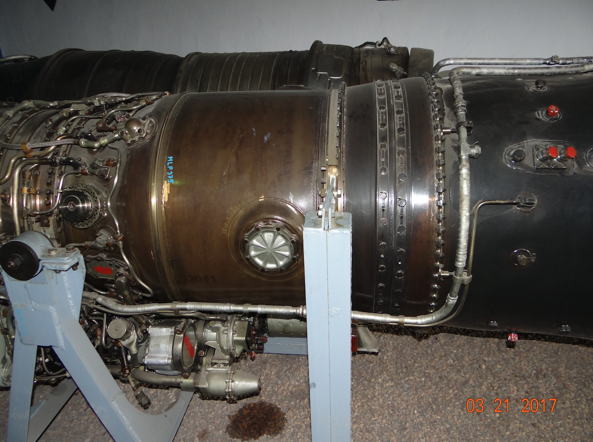 R 13 turbojet engine Polot