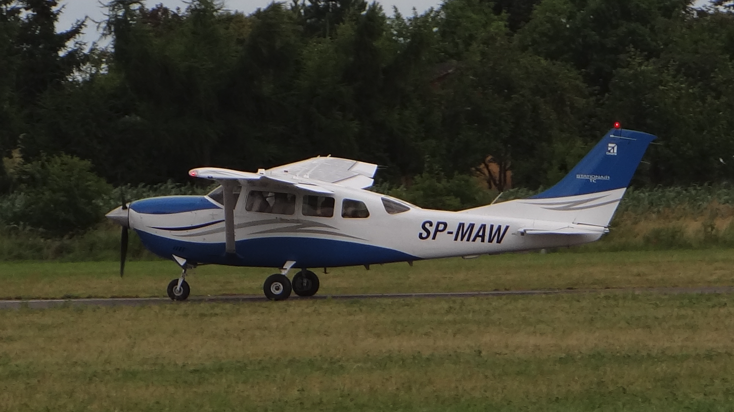 Lotnisko Piotrków Trybunalski. Samolot na RWY. 2018 rok. Zdjęcie Karol Placha Hetman