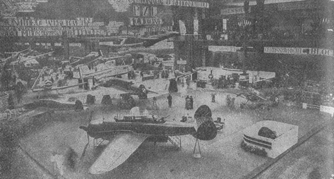 XVI Aviation Salon in Paris in 1938. Photo of LAC