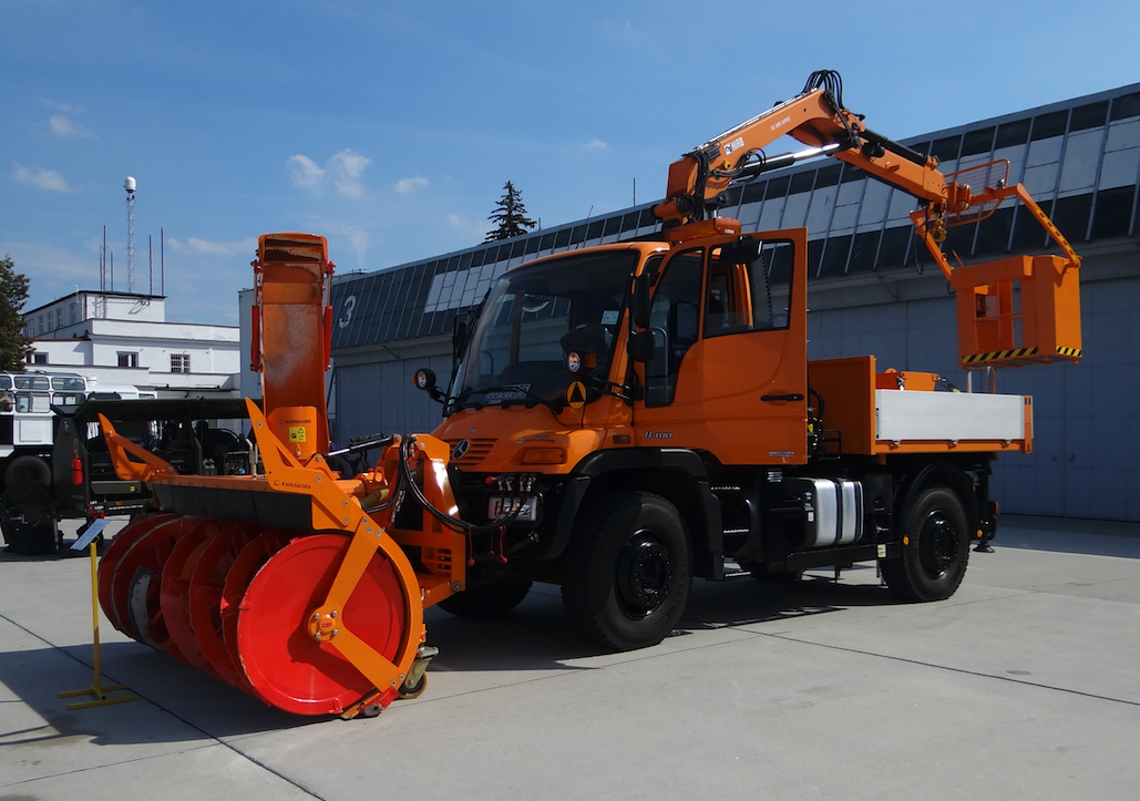 Pług wirnikowy Unimog na bazie Mercedes. 2017 rok. Zdjęcie Karol Placha Hetman