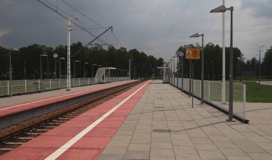 Stacja kolejowa przy terminalu Portu Lotniczego Lublin w Świdniku. 2016 rok. Zdjęcie Karol Placha Hetman