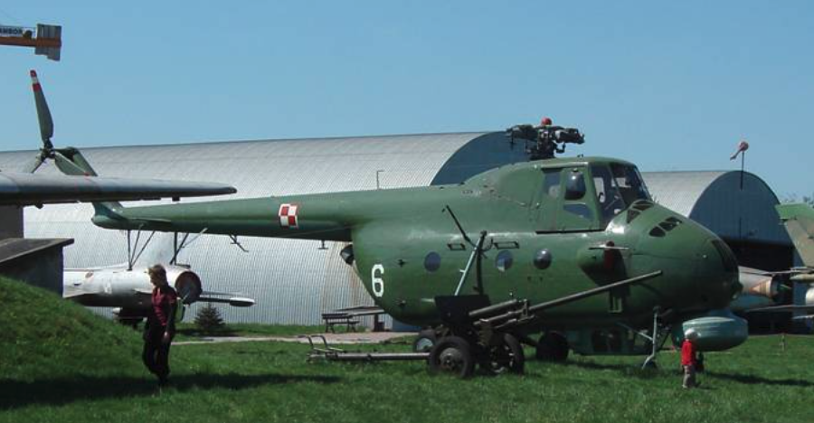Mi-4. Muzeum Lotnictwa Polskiego Czyżyny 2009 rok. Zdjęcie Karol Placha Hetman