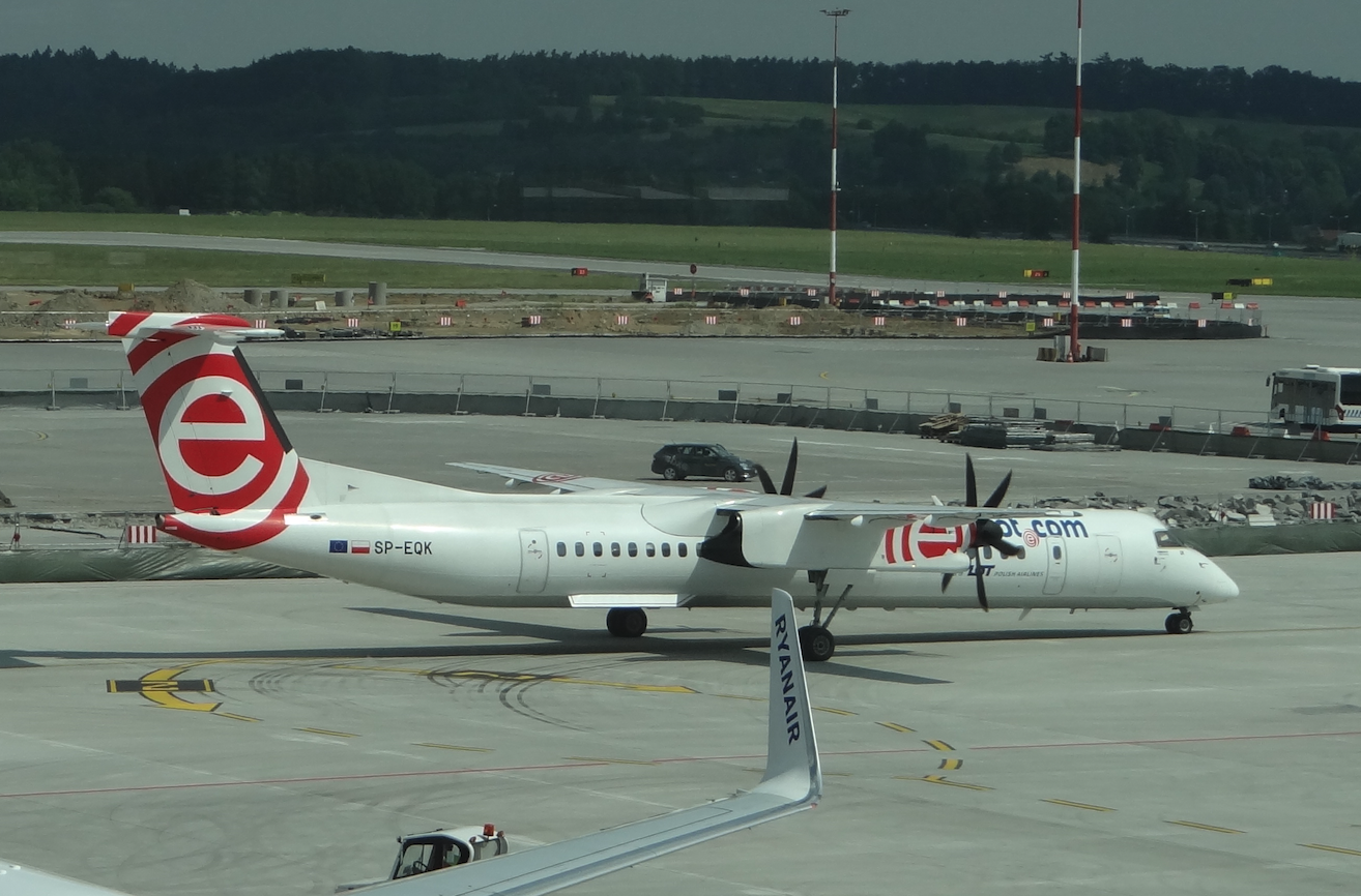 De Havilland Canada DHC-8-402Q Dash 8 SP-EQK. 2018 rok. Zdjęcie Karol Placha Hetman