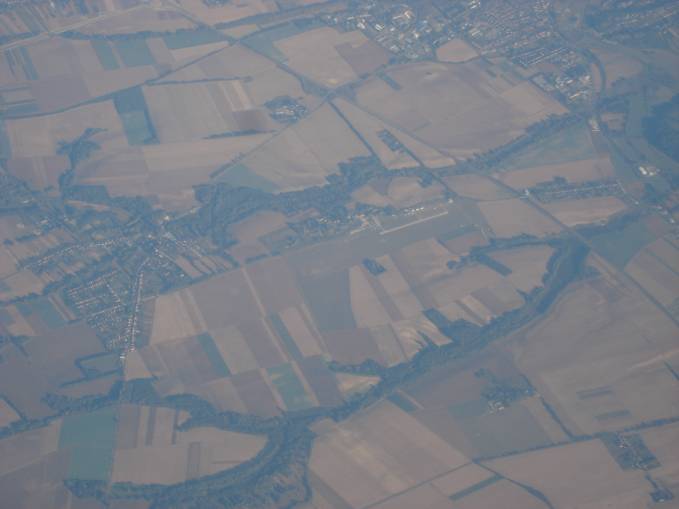 Lotnisko Laktanya koło Kapovar. Węgry. Godzina 16.14.56. 2011 rok. Zdjęcie Karol Placha Hetman