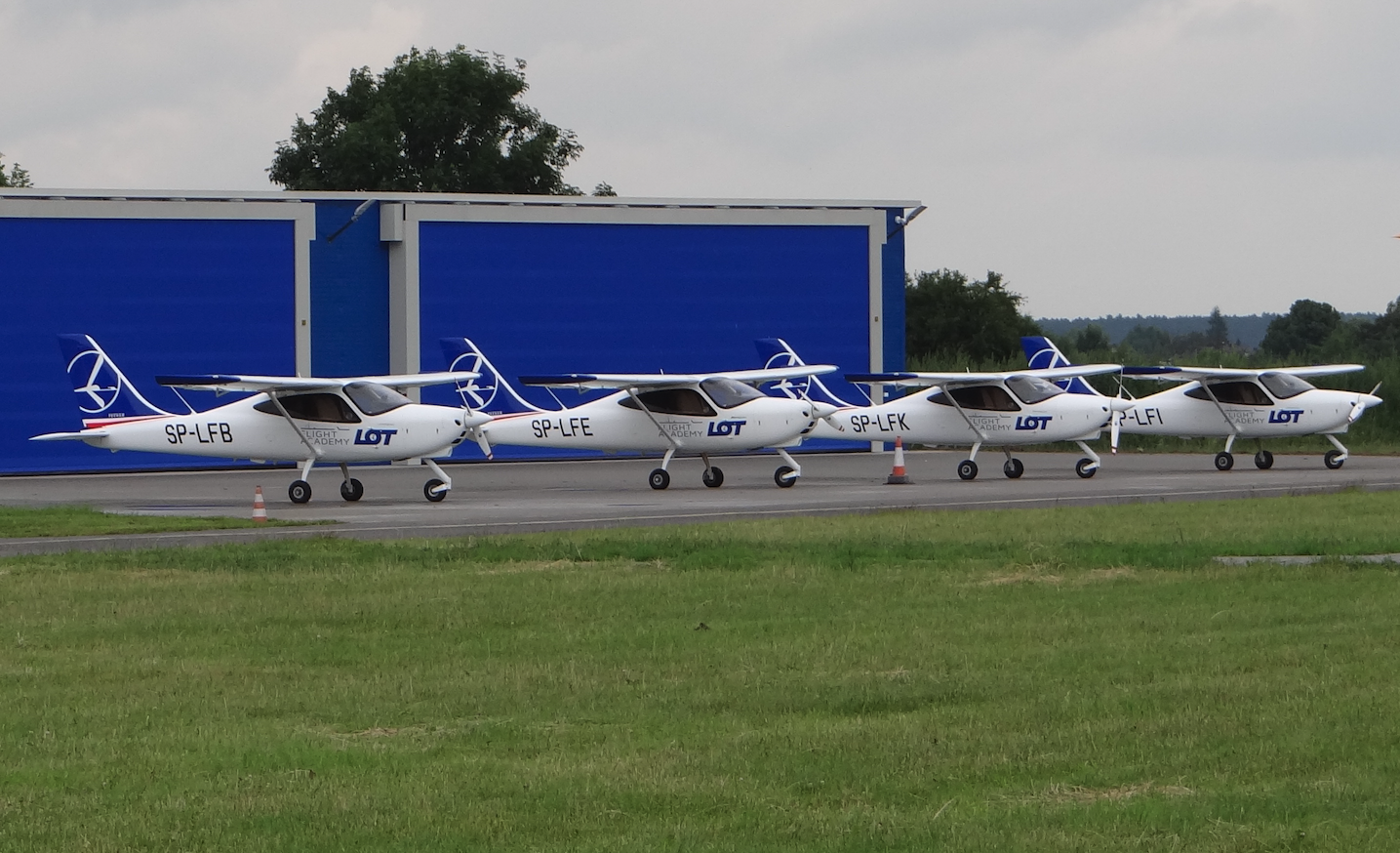 Cztery samoloty Tecnam P2008. 2021 rok. Zdjęcie Karol Placha Hetman