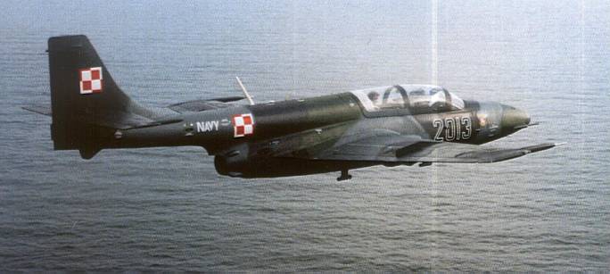 TS-11 Iskra nb 2013 nad Morzem Bałtyckim. 1999r.