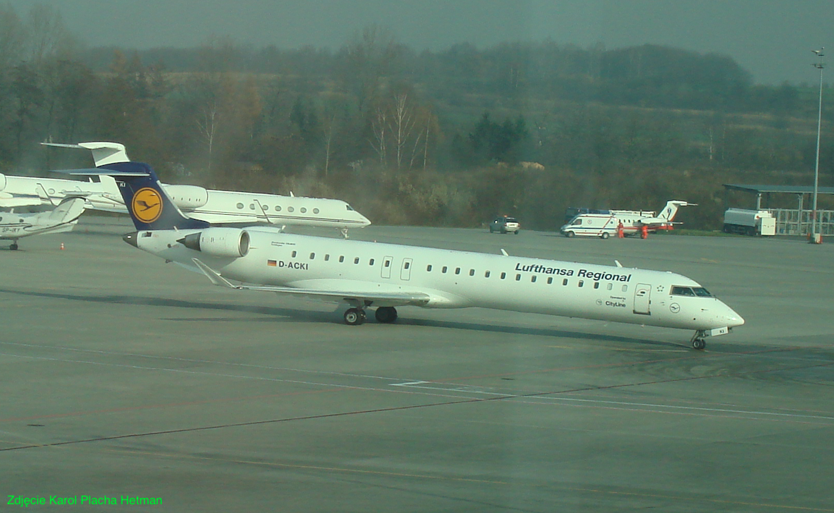 Bombardier CRJ-900. 2012 rok. Zdjęcie Karol Placha Hetman