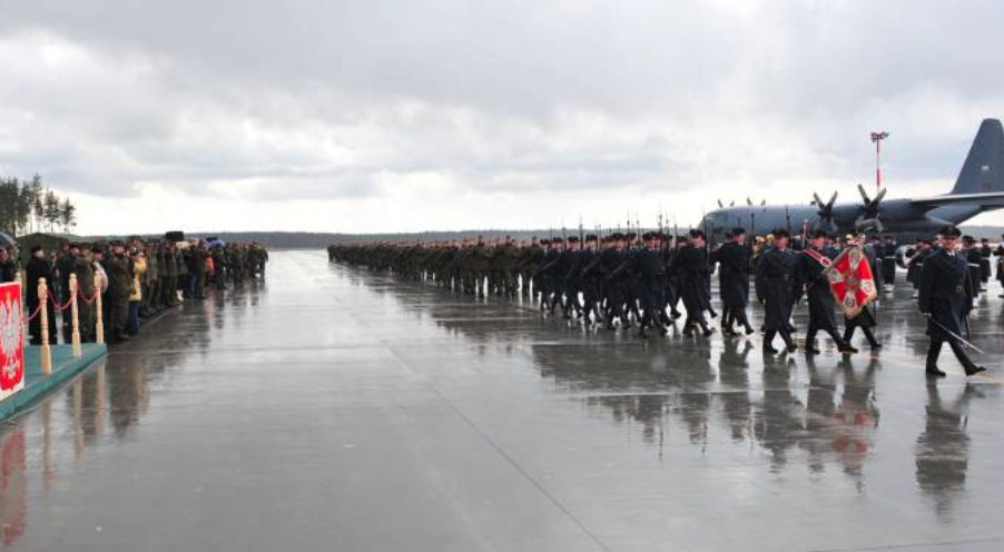 The first C-130 E Hercules nb 1501 in the Polish Army. Powidz 2009-03-24. Photo by PSP