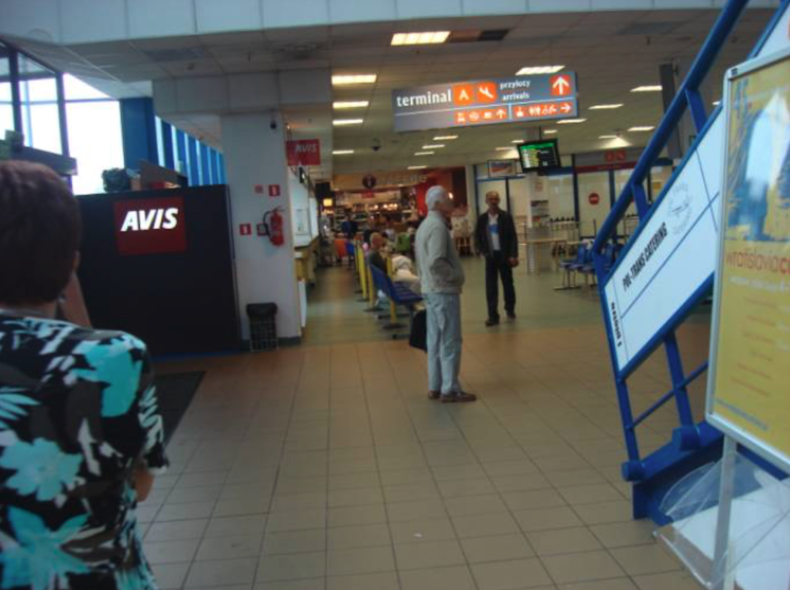 Wnętrze starego Terminalu. 2010 rok. Zdjęcie Karol Placha Hetman