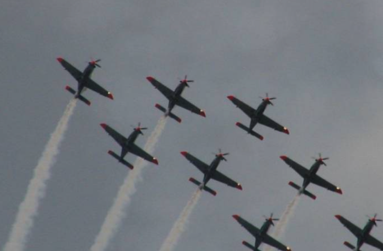 Orlik team, PZL-130 Orlik planes. Radom 2005. Photo by Karol Placha Hetman