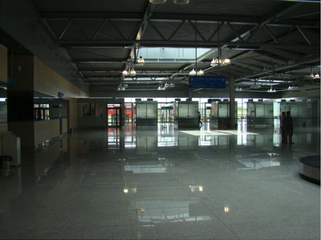 Terminal Lotniska Ławica. 2012 rok. Zdjęcie Karol Placha Hetman