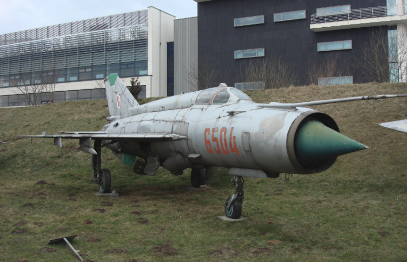 MiG-21 MF nb 6504. Czyżyny 2009 rok. Zdjęcie Karol Placha Hetman