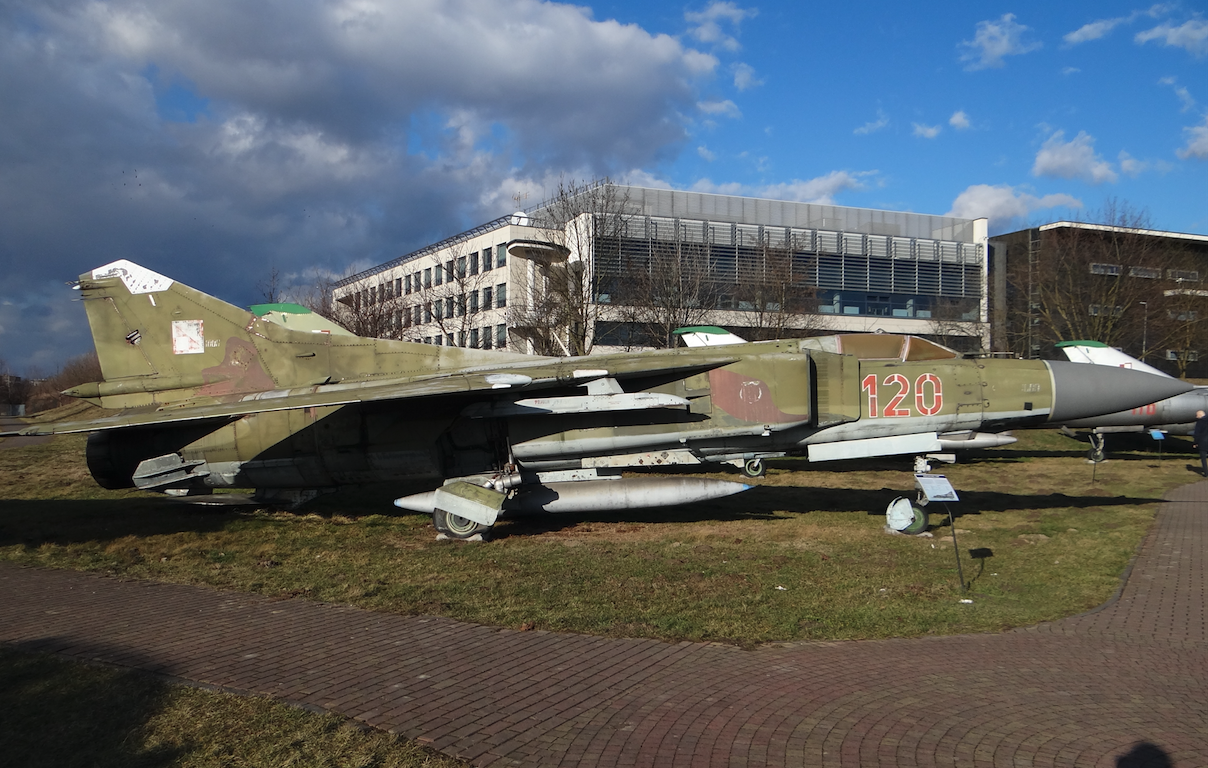 MiG-23 nb 120, Czyżyny 2020 rok. Zdjęcie Karol Placha Hetman