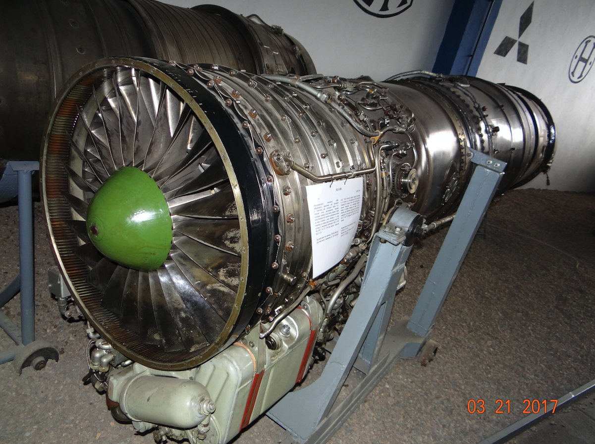 R 13 turbojet engine Polot