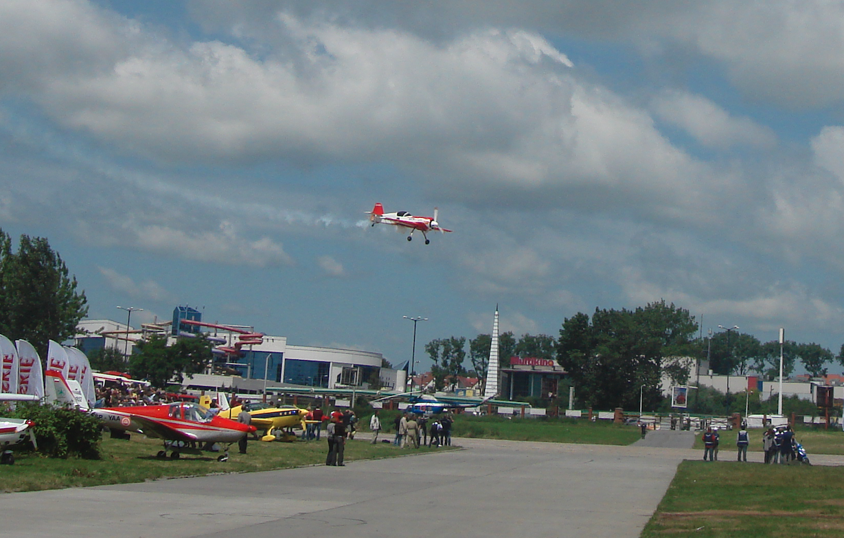 Jurgis Kairys na samolocie Suchoj Su-26. 2010 rok. Zdjęcie Karol Placha Hetman