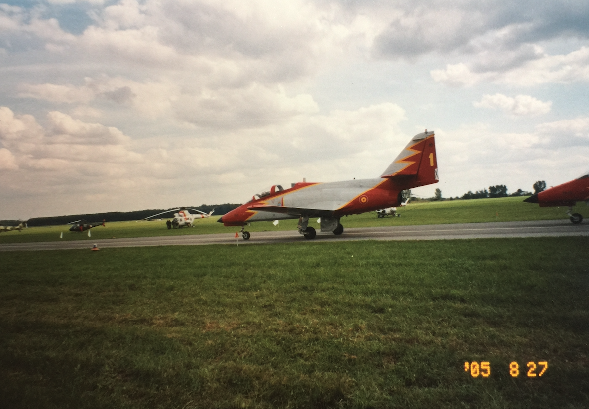 CASA C-101 Aviojet nb 1 zespołu Patrulla Aquila. Radom 2005 rok. Zdjęcie Karol Placha Hetman