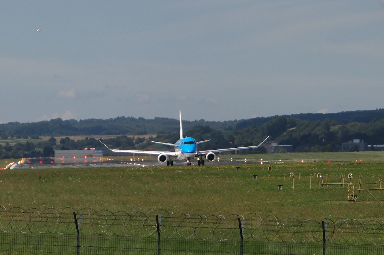 Embraer E-170. 2020 rok. Zdjęcie Karol Placha Hetman