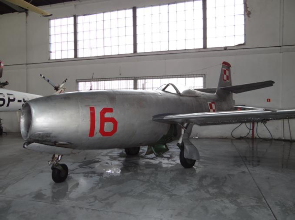 Jakowlew Jak-23 nb 16 w Muzeum Lotnictwa Polskiego Czyżyny. 2012 rok. Zdjęcie Karol Placha Hetman