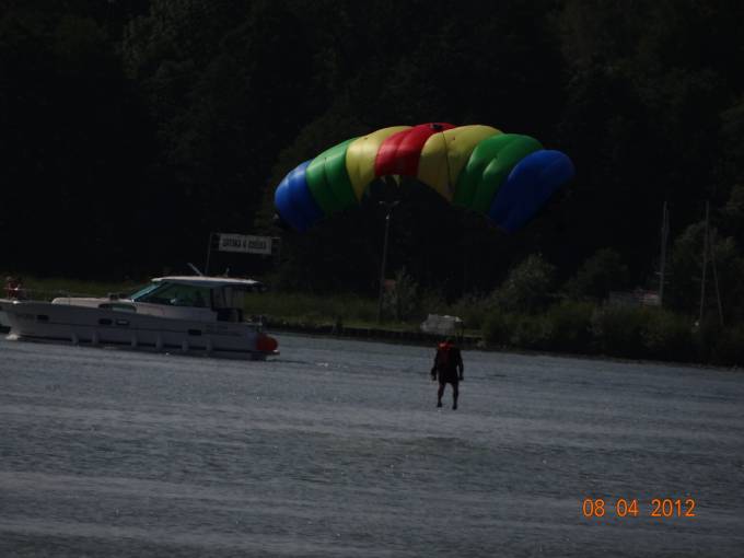 The parachutist on Lake Niegocin. 2012 year. Photo by Karol Placha Hetman