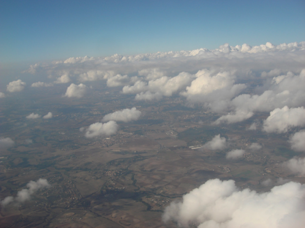Tworzenie się Cumulusów. Pułap 6 000 m. Zdjęcie Karol Placha Hetman
