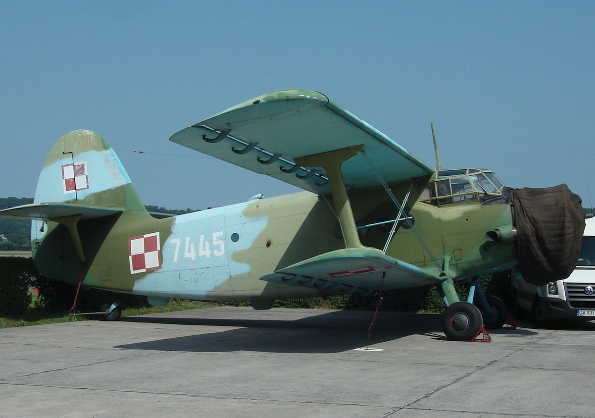 Ostatni PZL An-2 nb 7445 w Wojsku Polskim. 2008 rok. Zdjęcie Karol Placha Hetman
