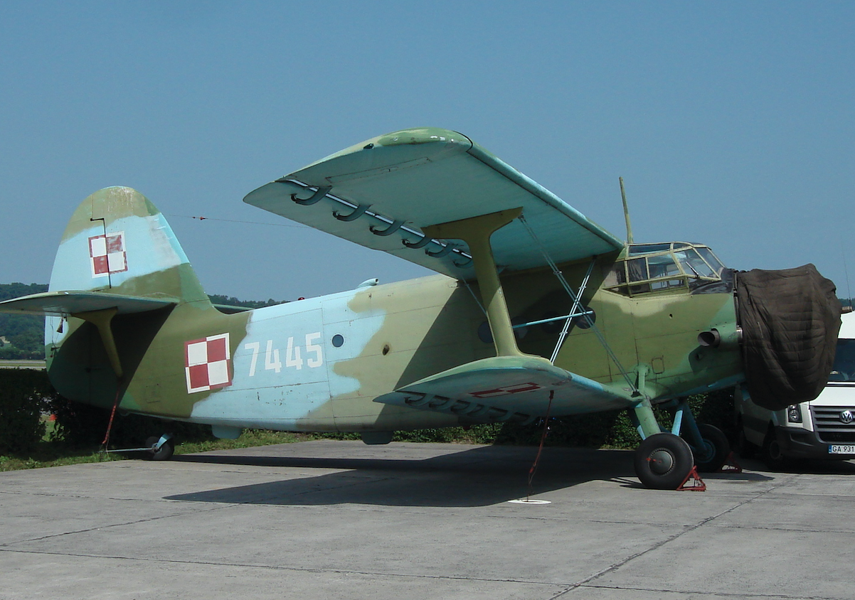 Last PZL AN-2 NB 7445 in the Polish Army. 2008. Photo by Karol Placha Hetman