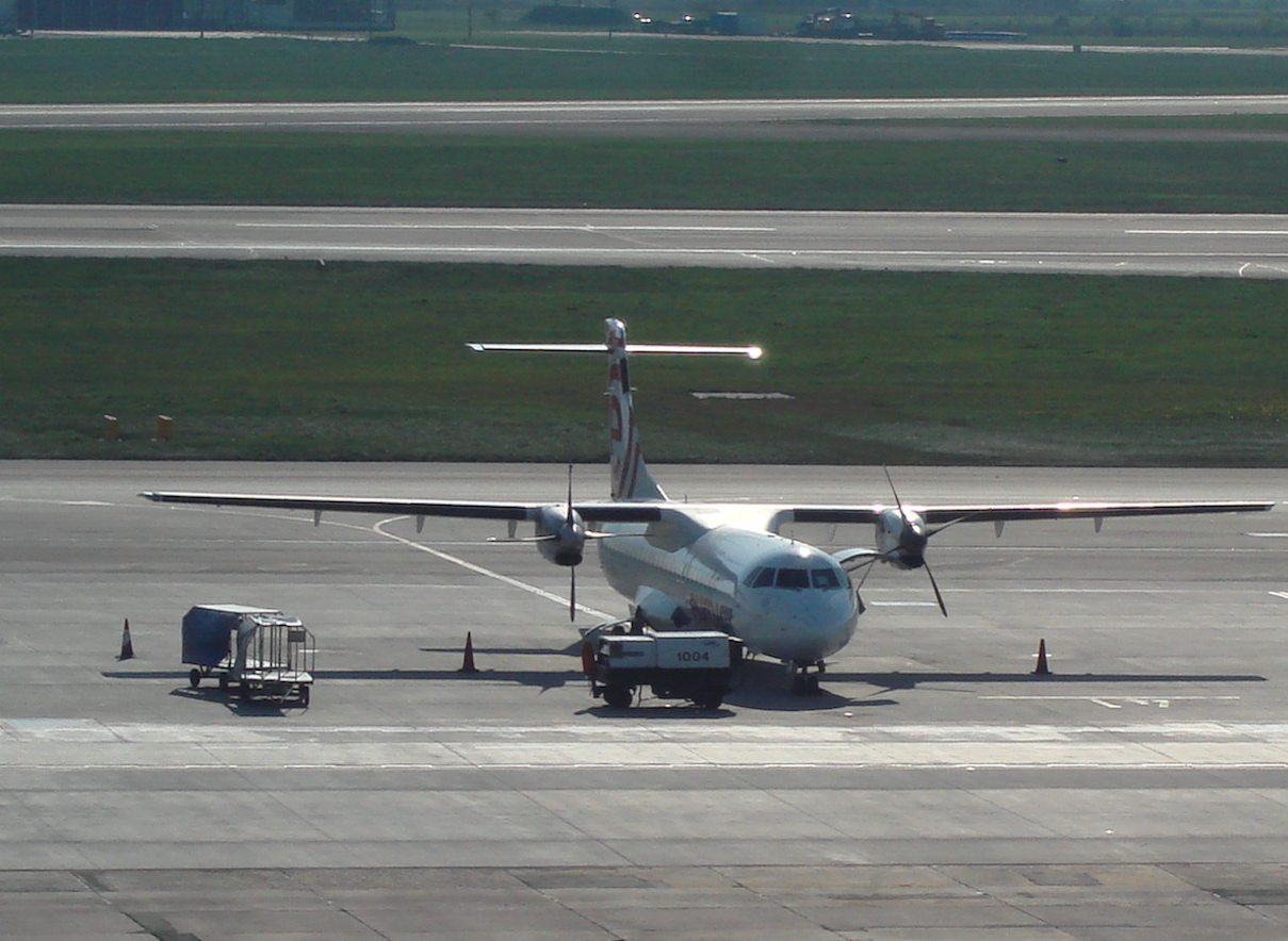 ATR 72-200 EuroLot. 2009 rok. Zdjęcie Karol Placha Hetman