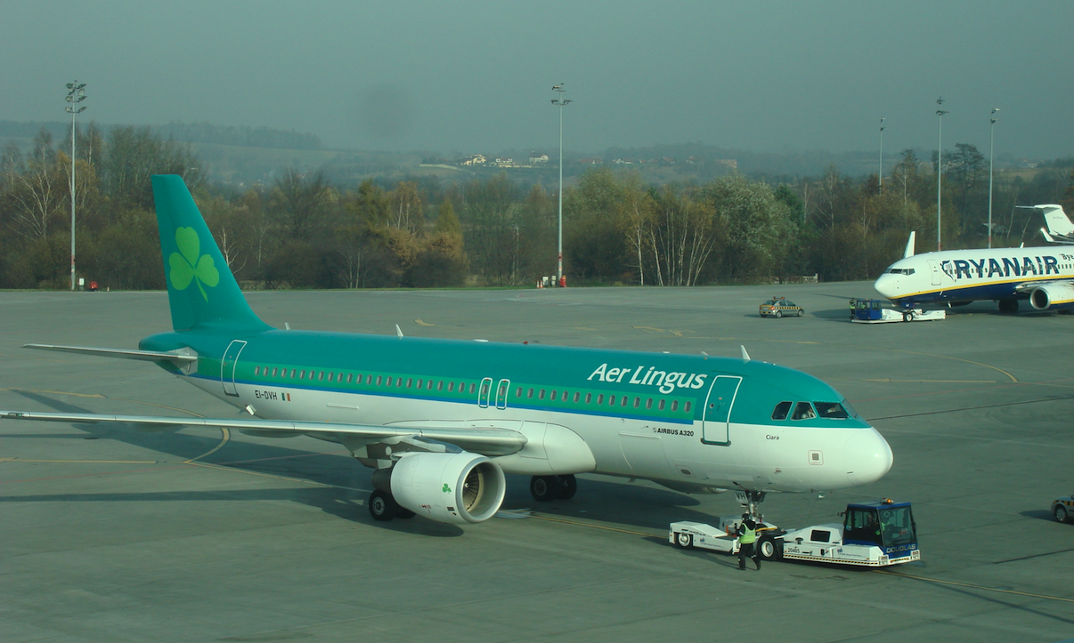 Airbus A-320 EI-DVH. 2009 year. Photo by Karol Placha Hetman