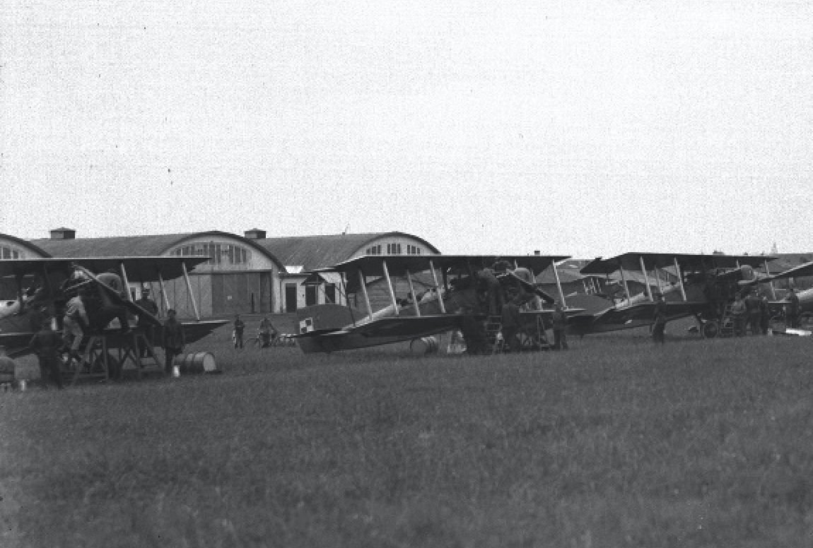 Potez XV at the airport in Krakow, Rakowice-Czyżyny. 1925 year. Photo of LAC