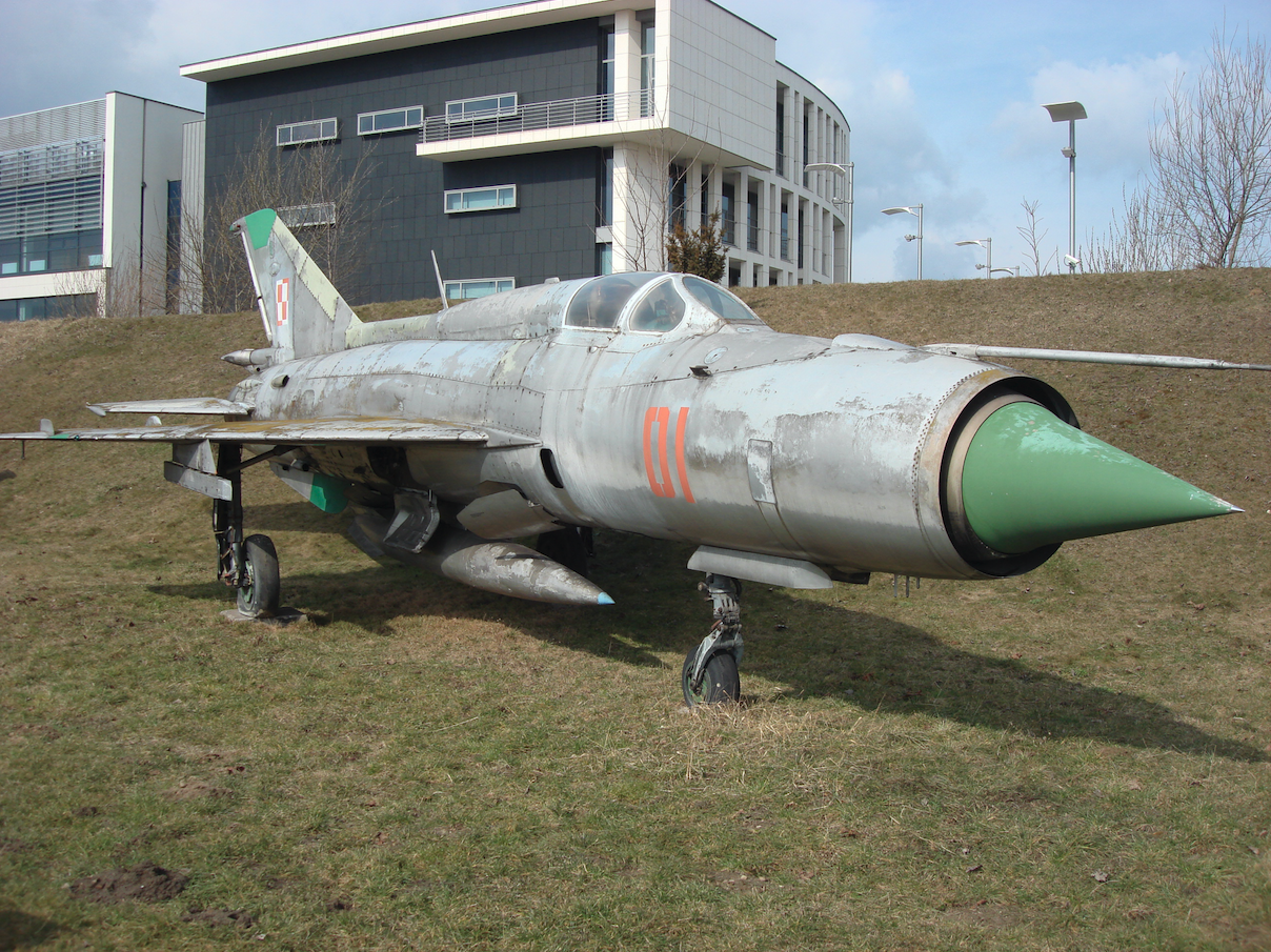 MiG-21 PFM nb 01. Czyżyny 2009 rok. Zdjęcie Karol Placha Hetman
