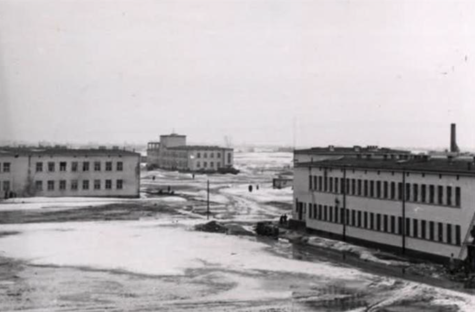 Koszary artylerii na Boernerowie. 1932 rok. Zdjęcie LAC