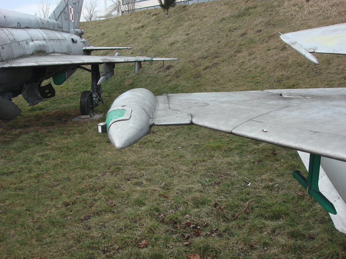 MiG-21 R nb 1125. Czyżyny 2009 rok. Zdjęcie Karol Placha Hetman