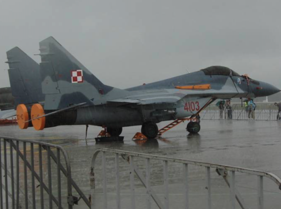 MiG-29 nb 4103. 2007 rok. Zdjęcie Karol Placha Hetman