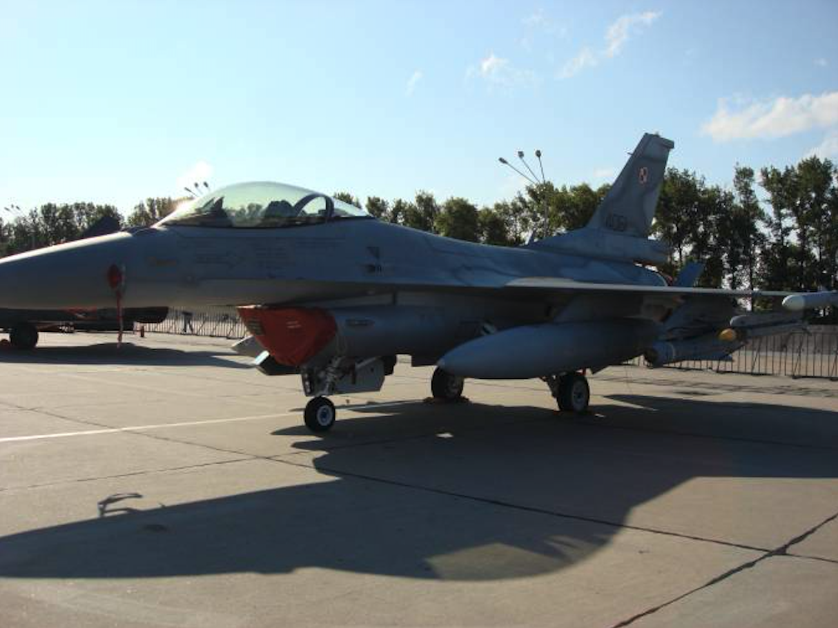 F-16 C Jastrząb nb 4061 Mińsk Mazowiecki 2008 year. Photo by Karol Placha Hetman