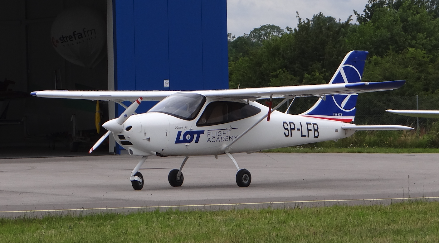 Lotnisko Piotrków Trybunalski. Tecnam P2008 JC. 2018 rok. Zdjęcie Karol Placha Hetman