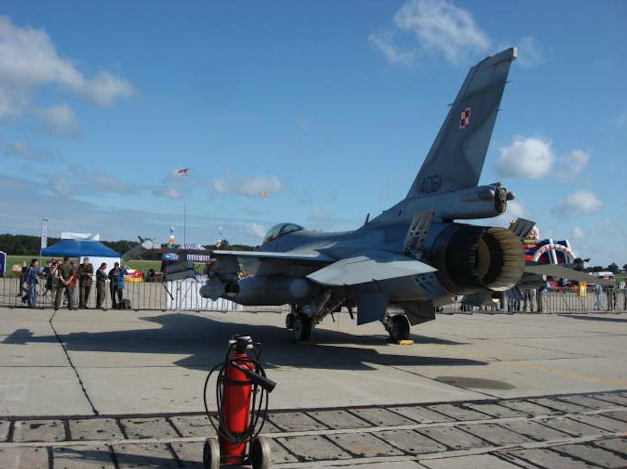 F-16 C Jastrząb nb 4061 Mińsk Mazowiecki 2008 year. Photo by Karol Placha Hetman