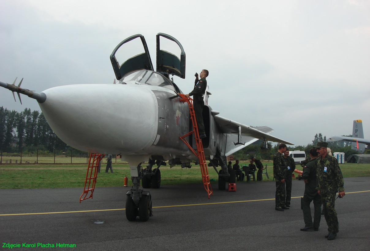 Su-24 nb 42. 2009 rok. Zdjęcie Karol Placha Hetman